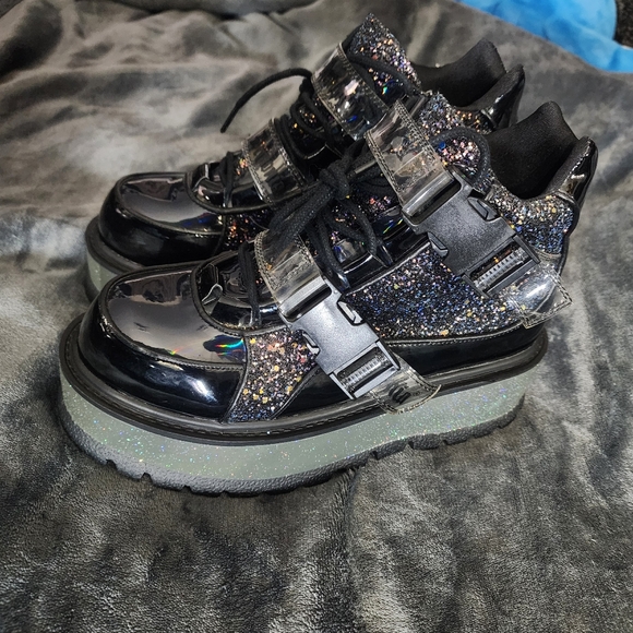 Demonia Slacker-50 - Picture 6 of 10